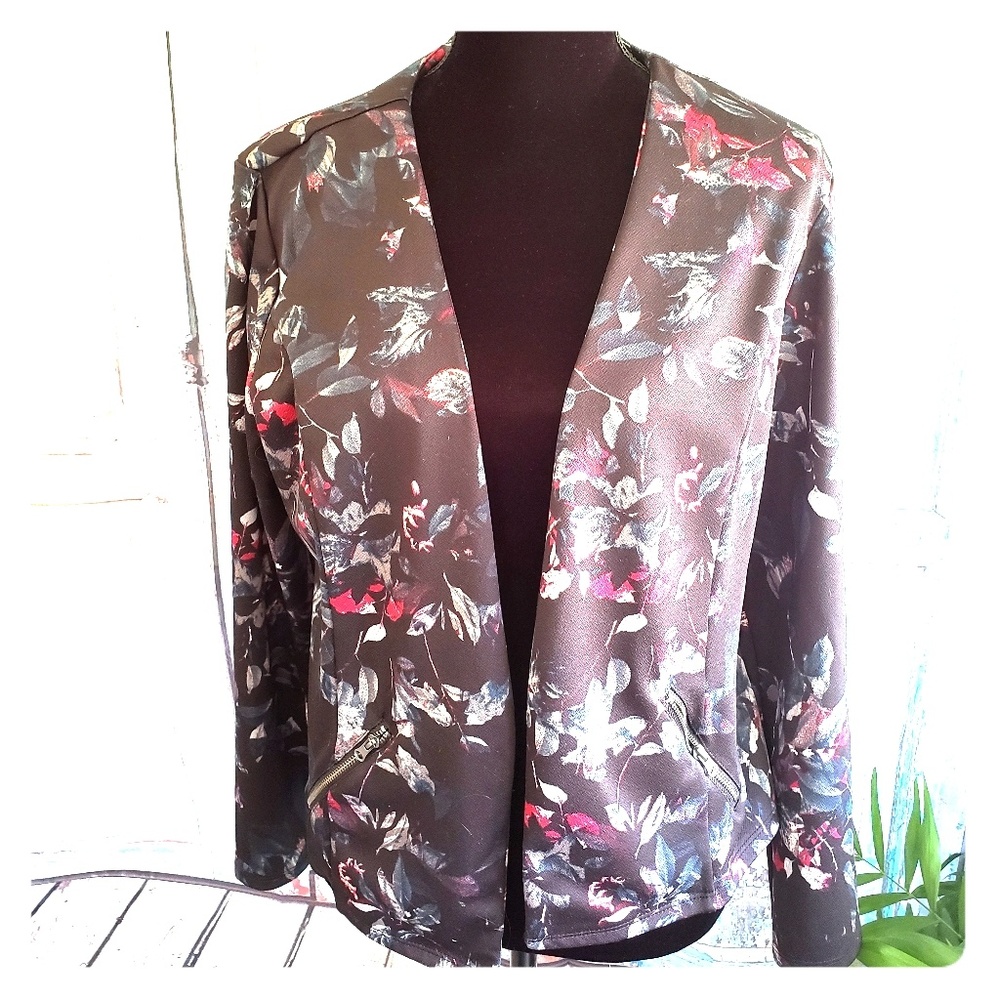 Maurices floral print blazer size Large